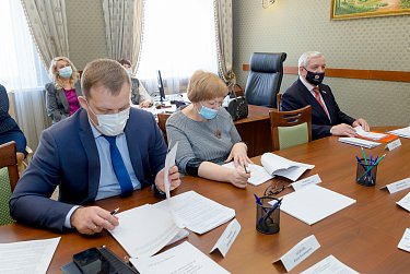 Проект областного бюджета и годовой отчет о его исполнении будут выносить на общественные обсуждения